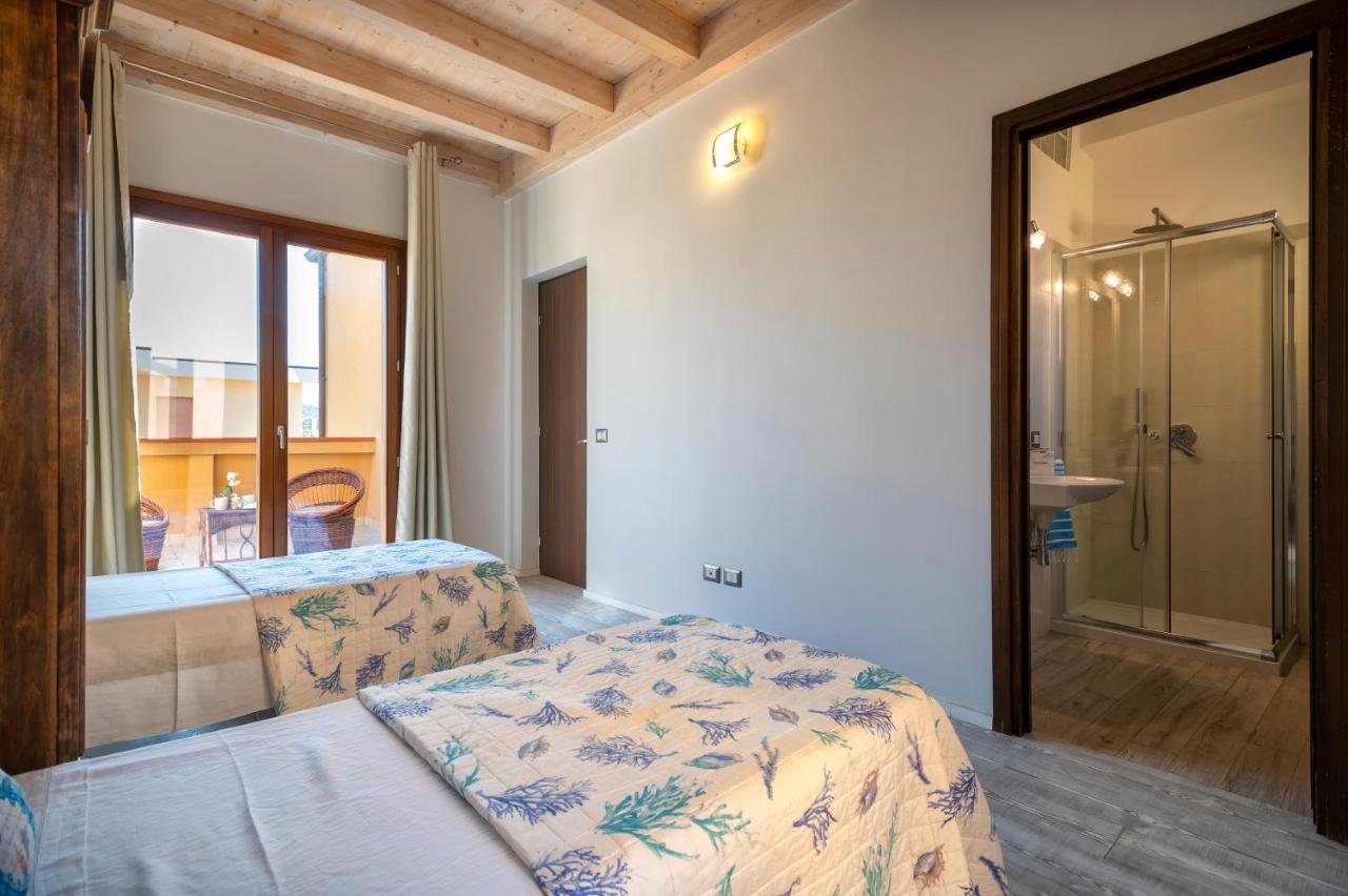Lungomare Garibaldi - Attico A Due Passi Dal Mare Διαμέρισμα Αλγκέρο Εξωτερικό φωτογραφία