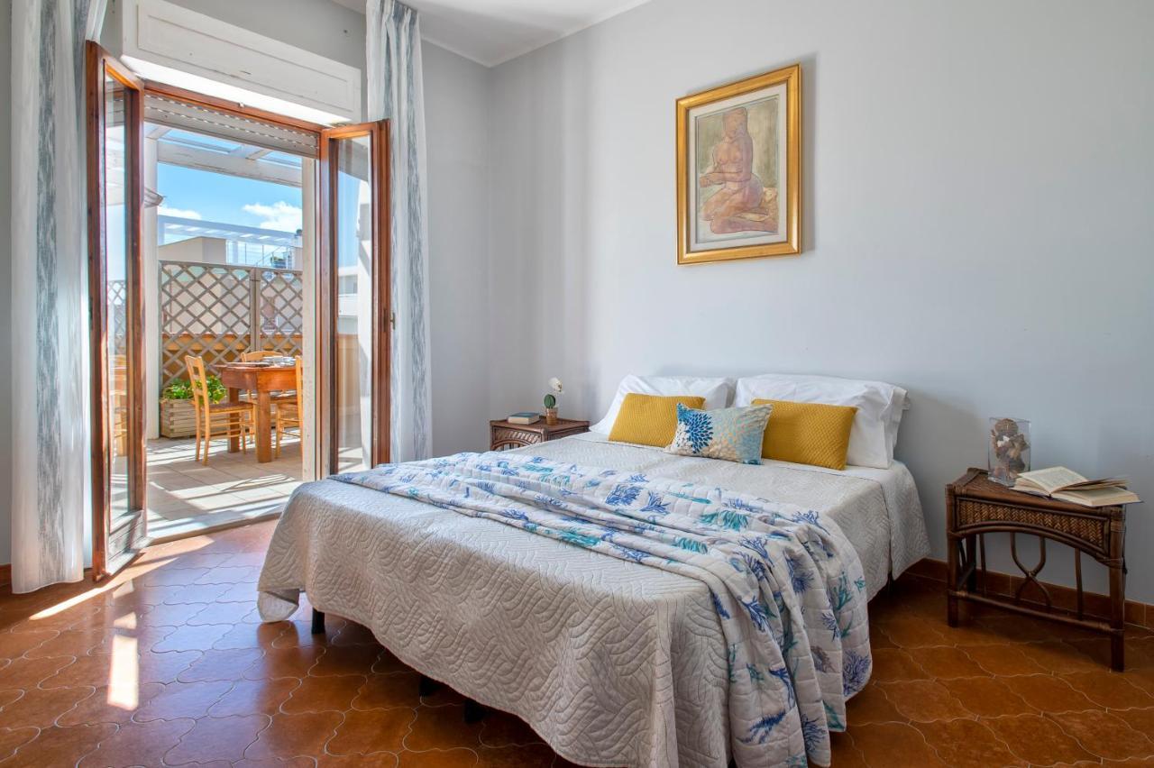 Lungomare Garibaldi - Attico A Due Passi Dal Mare Διαμέρισμα Αλγκέρο Εξωτερικό φωτογραφία